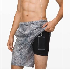 Lululemon Pace Breaker Short Lined 9” Size L